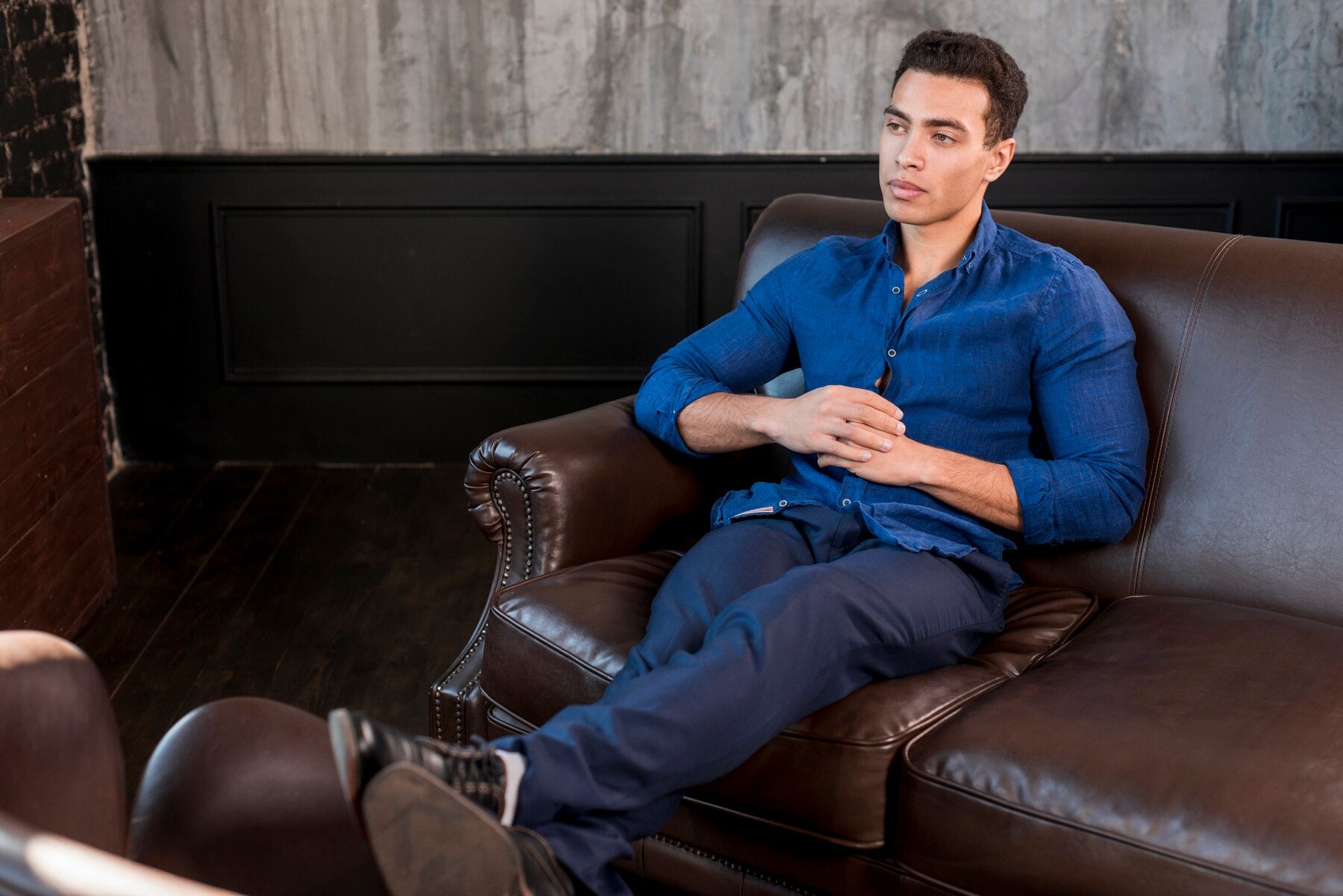 dark blue recliner chair